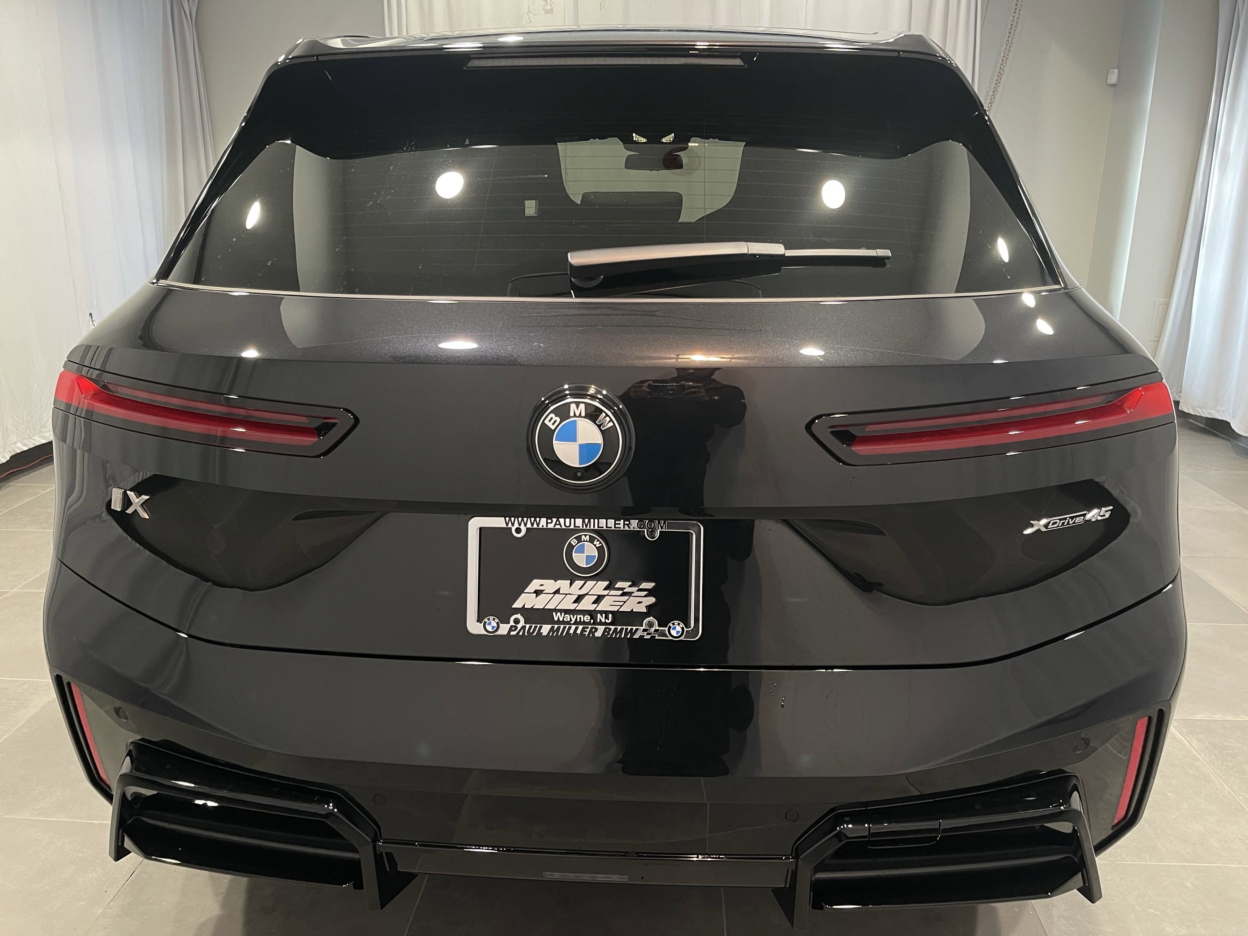 New 2026 BMW iX xDrive45 image 5