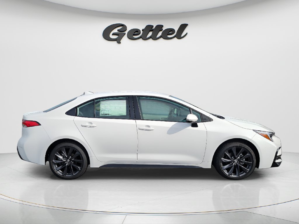 New 2026 Toyota Corolla SE FWD image 3