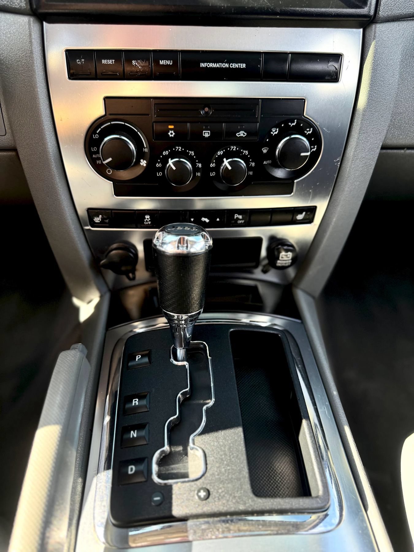 Used 2007 Jeep Grand Cherokee SRT8 w/ SRT Option Group I AWD/4WD image 30