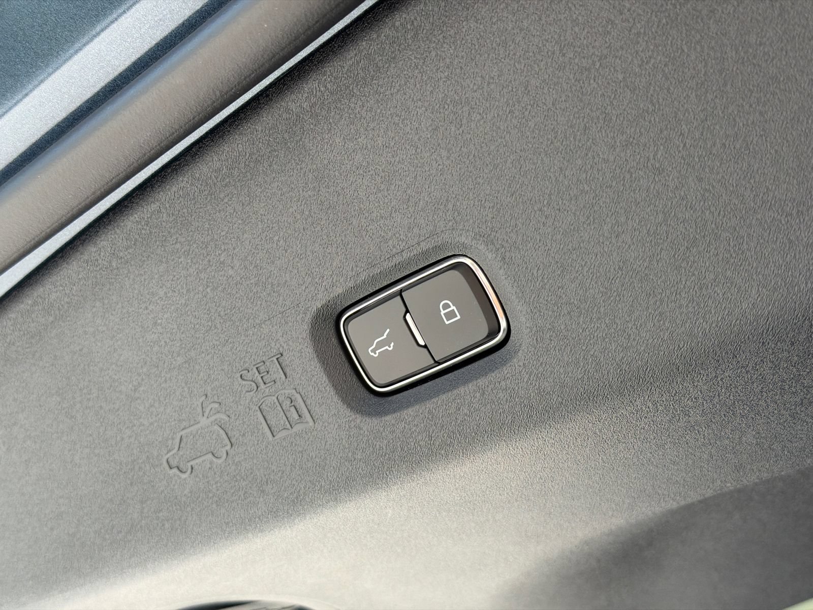 New 2027 Lincoln Navigator Reserve AWD/4WD image 9