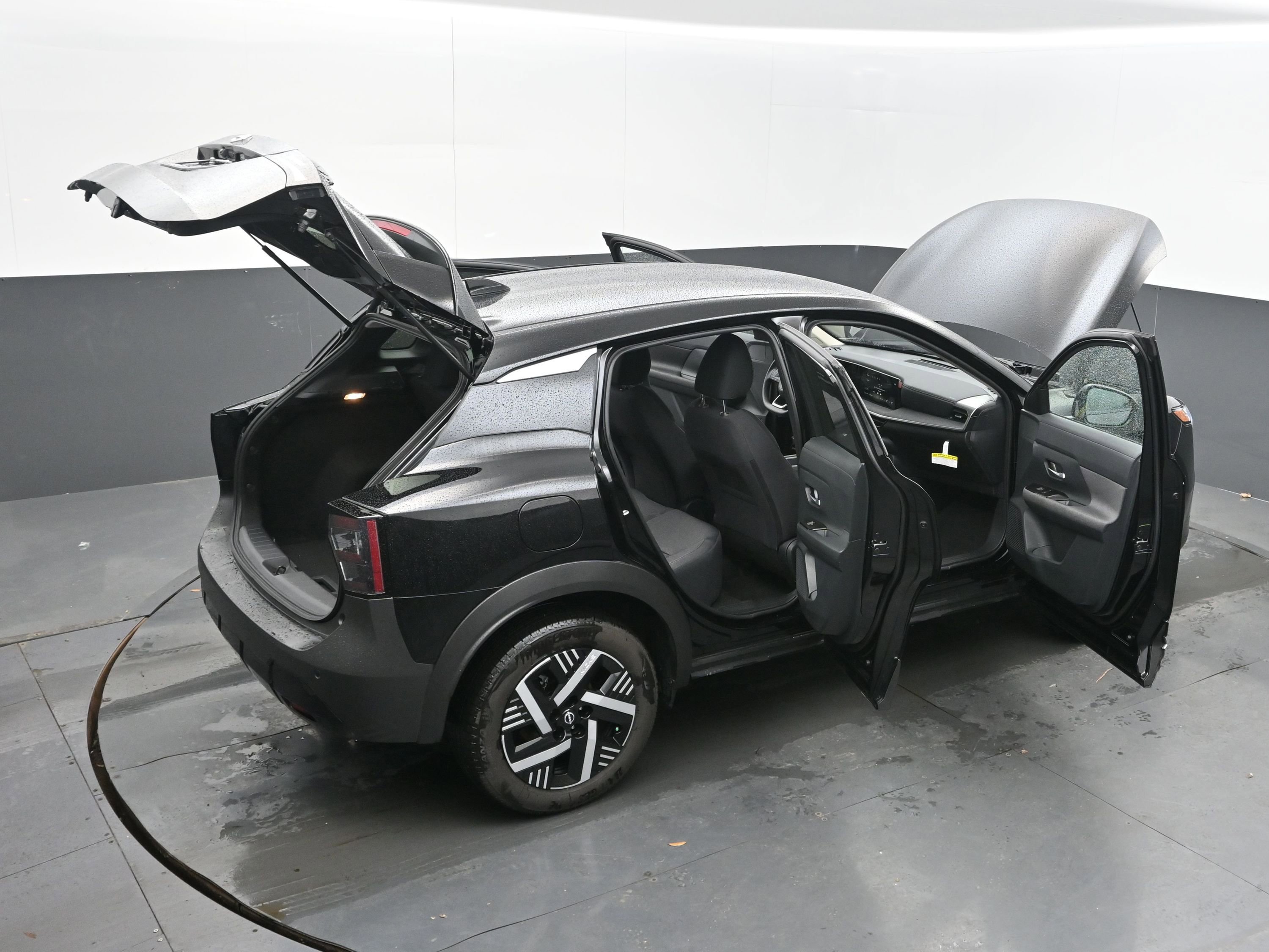 Certified 2025 Nissan Kicks SV image 35