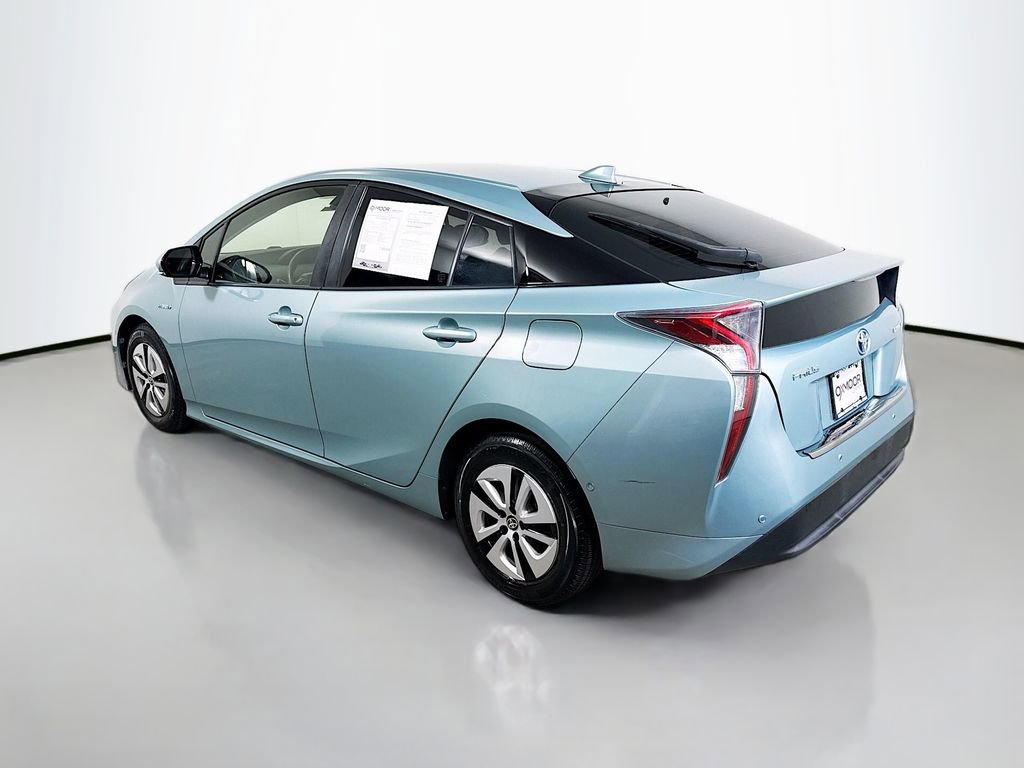 Used 2017 Toyota Prius Two w/ Prius Two Safety Plus Package FWD image 5
