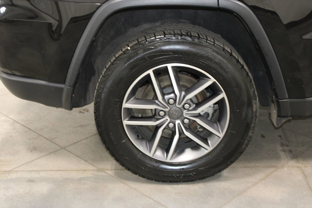 Used 2021 Jeep Grand Cherokee Limited w/ Luxury Group II image 60