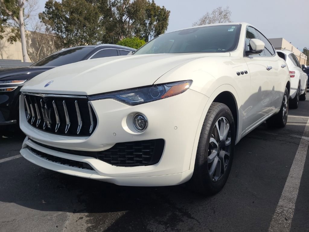 Used 2019 Maserati Levante Base image 4