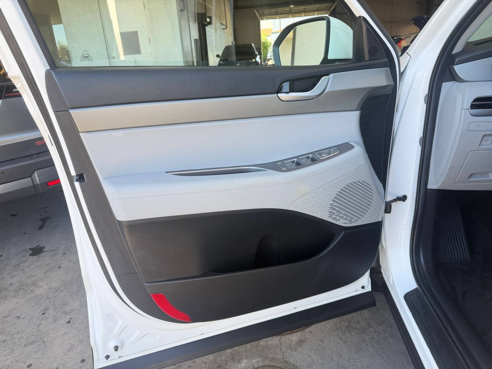Used 2025 Hyundai Palisade SEL FWD image 18