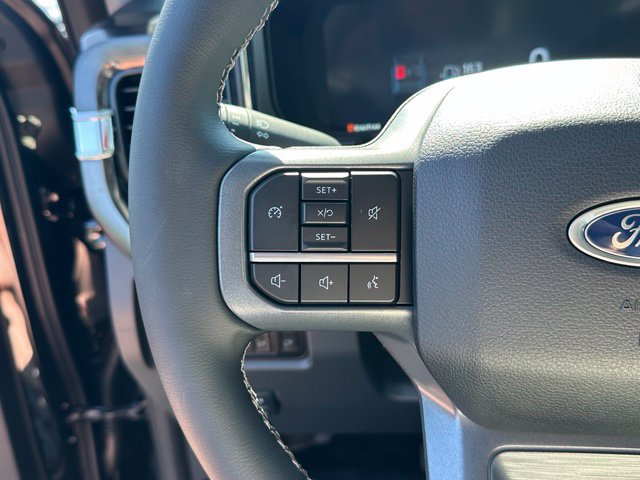 New 2026 Ford F250 Lariat w/ Black Appearance Package AWD/4WD image 9