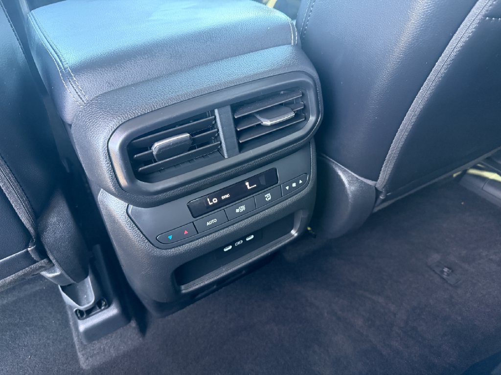 Certified 2024 Honda Pilot EX-L image 30