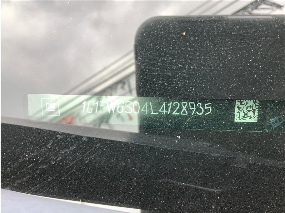 Used 2020 Chevrolet Bolt LT FWD image 16