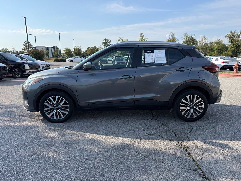 Used 2023 Nissan Kicks SV FWD image 4