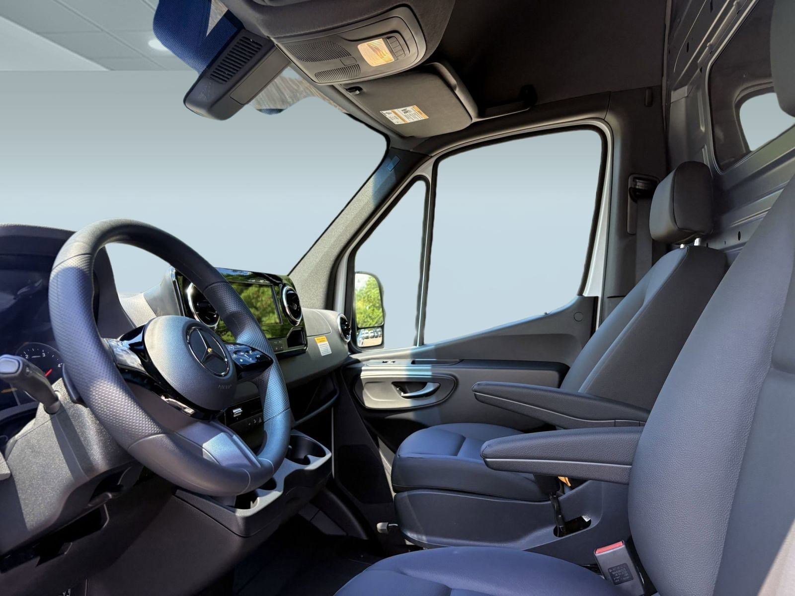 New 2025 Mercedes-Benz Sprinter 2500 image 19