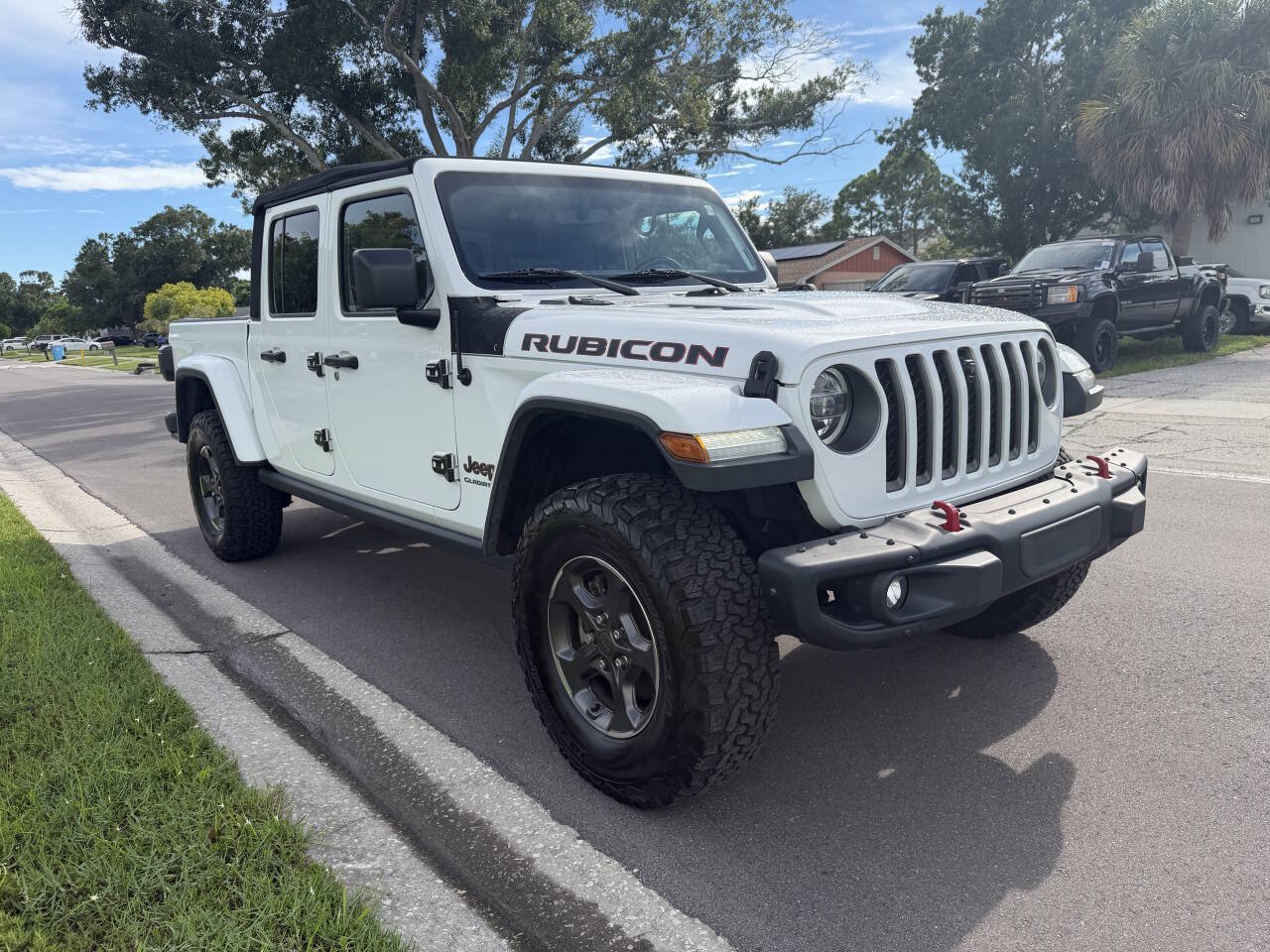 Used 2020 Jeep Gladiator Rubicon AWD/4WD image 2
