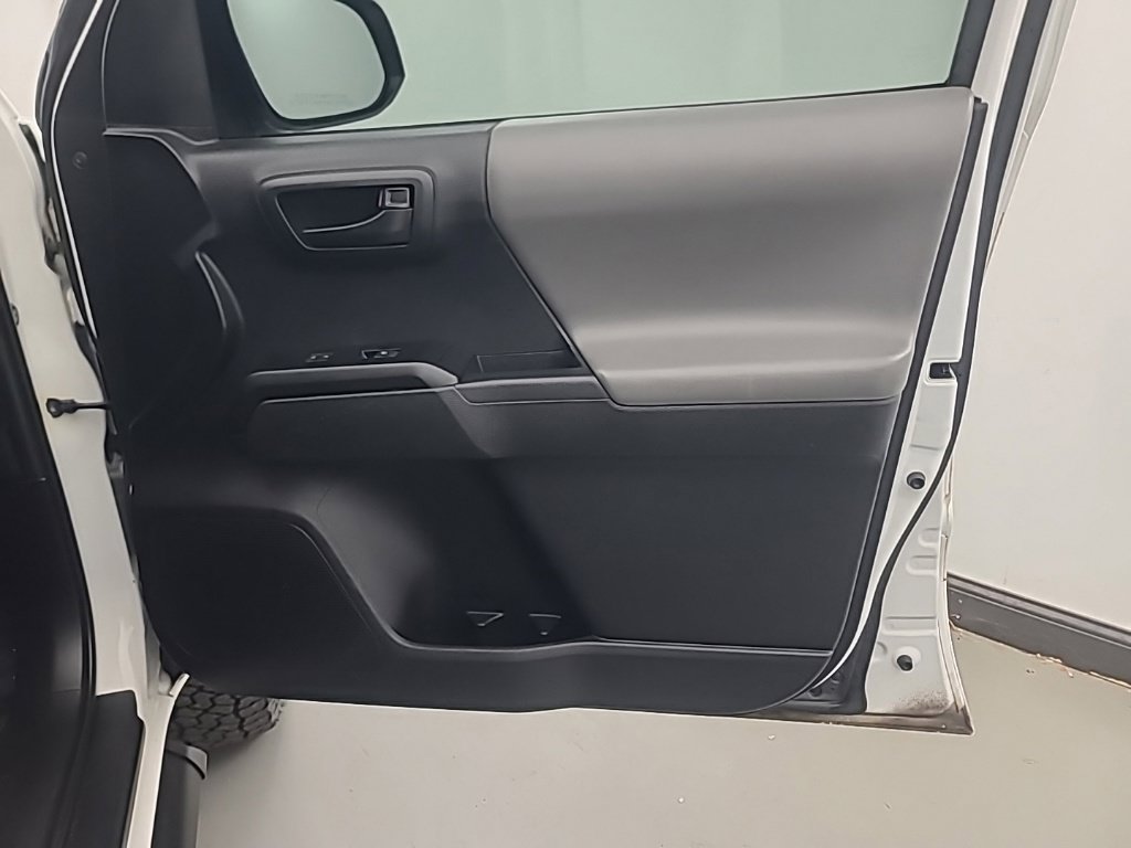 Used 2023 Toyota Tacoma SR w/ SR Convenience Package RWD image 12
