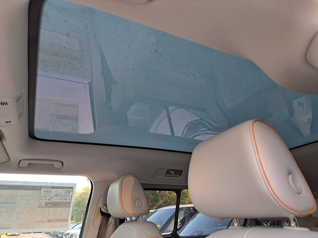 New 2025 Volkswagen ID. Buzz 1st Edition image 9