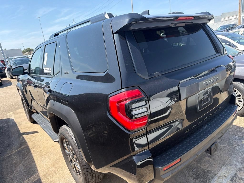 Used 2025 Toyota 4Runner SR5 RWD image 4