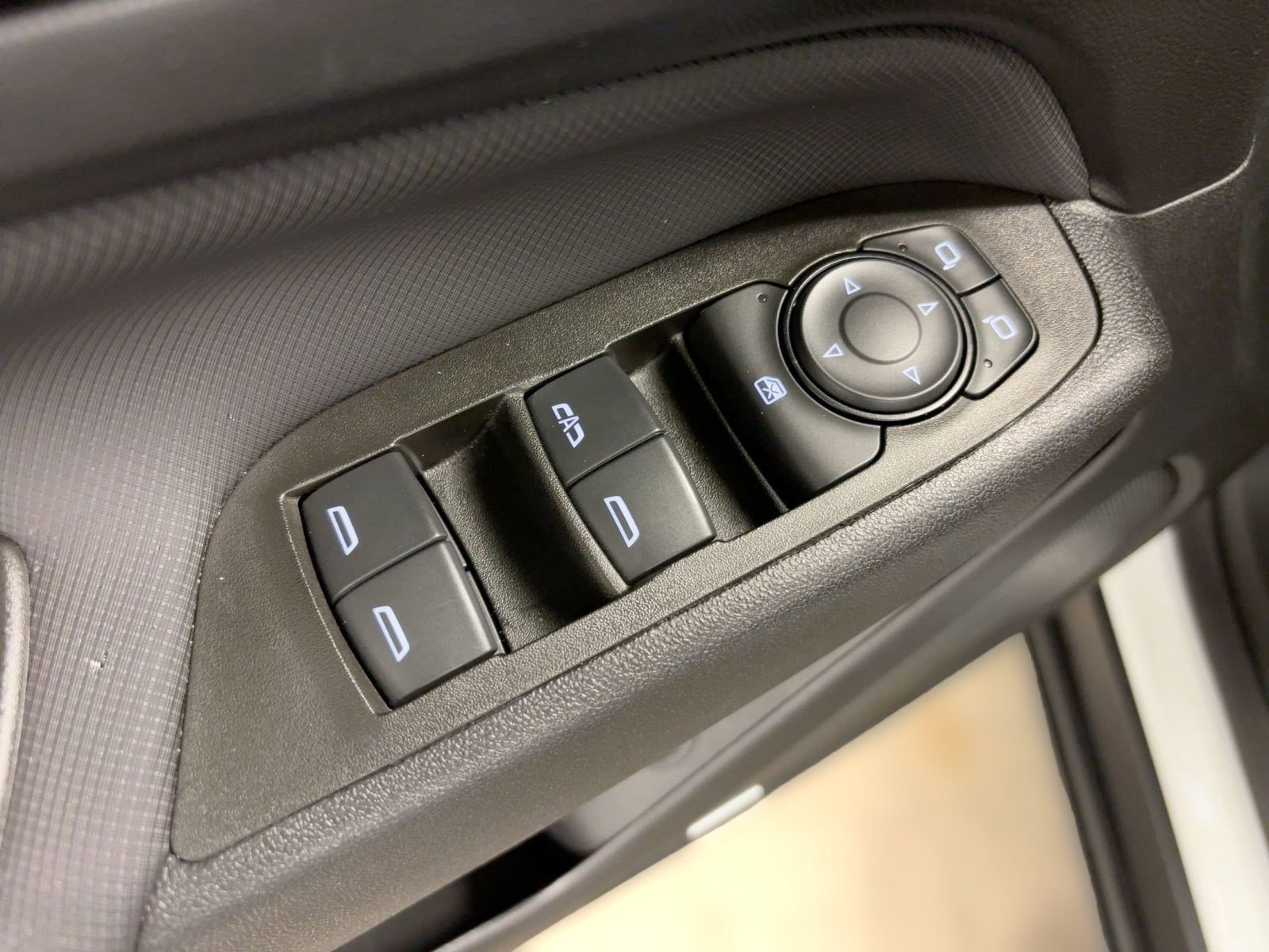 Certified 2024 Chevrolet Equinox RS w/ RS Leather Package image 12