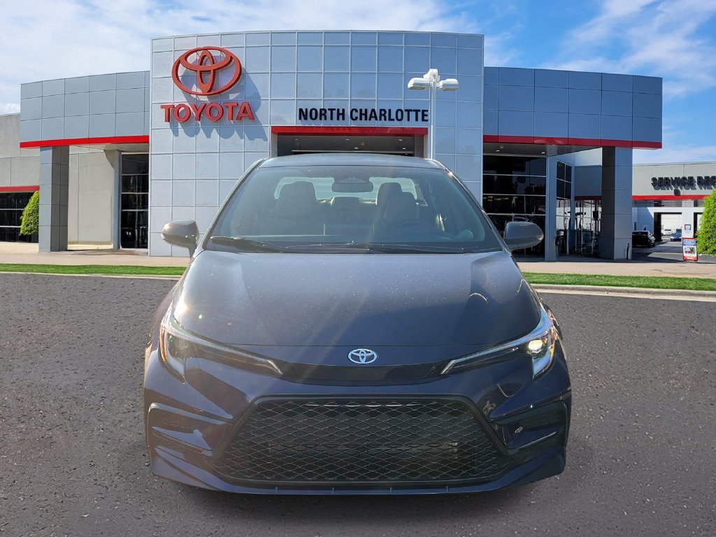 New 2027 Toyota Corolla SE FWD image 3