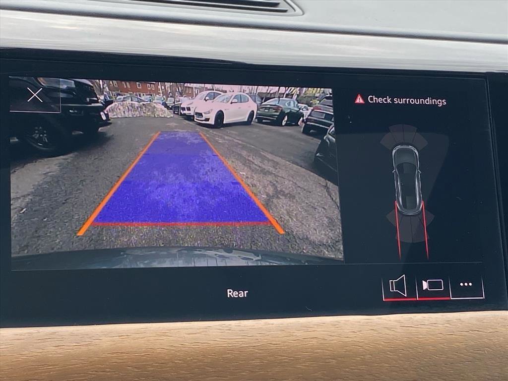 Used 2023 Audi e-tron GT Premium Plus image 18