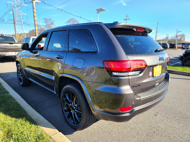 Certified 2021 Jeep Grand Cherokee Laredo X image 20