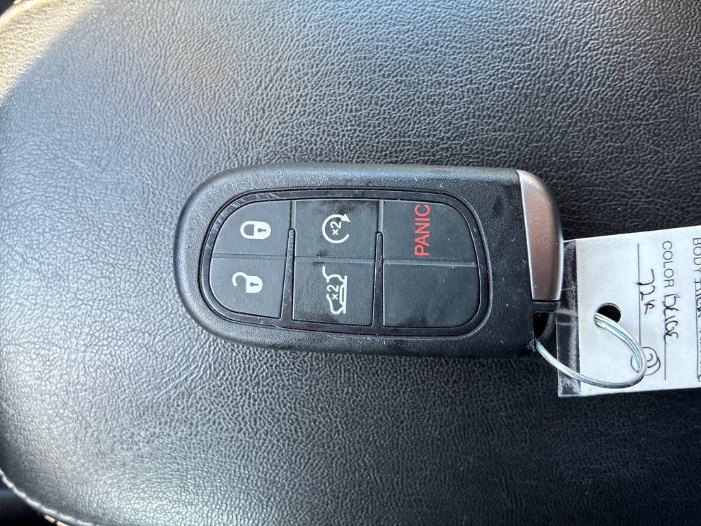 Used 2019 Jeep Cherokee Limited AWD/4WD image 39