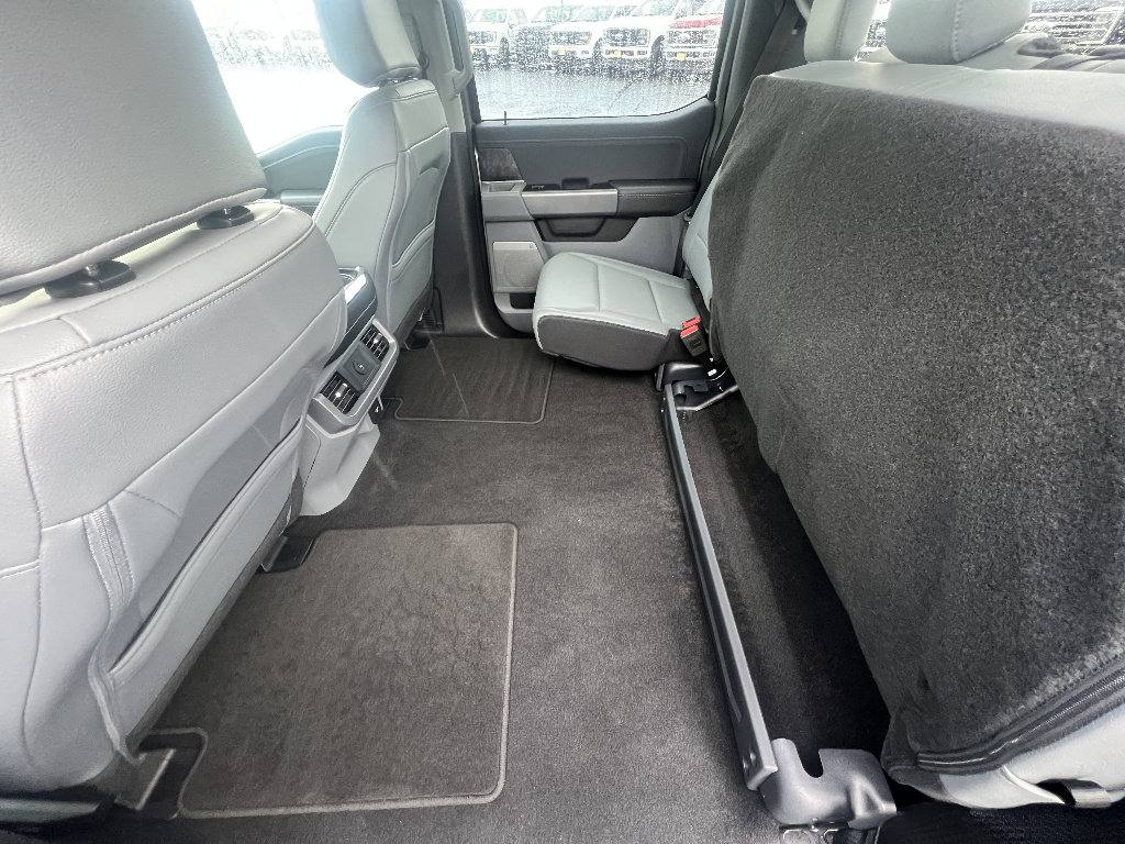 Used 2025 Ford F150 Lightning Flash image 37