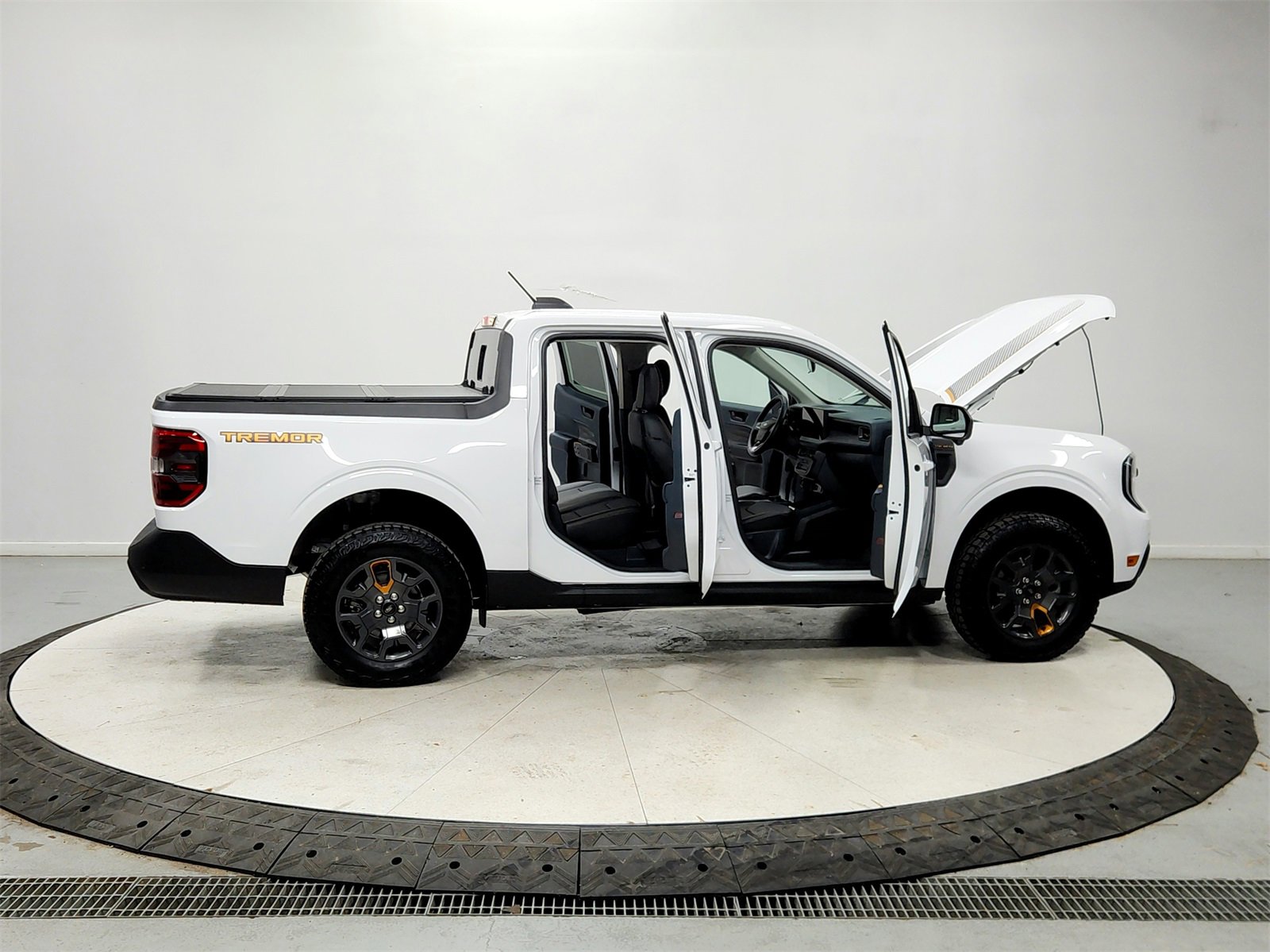 Used 2025 Ford Maverick Tremor image 16