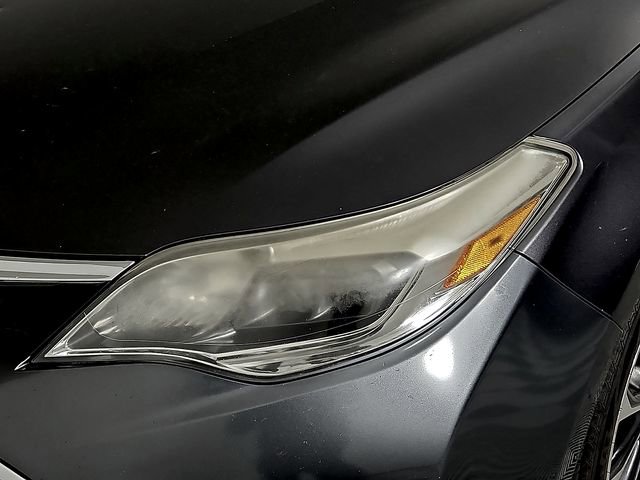 Used 2016 Toyota Avalon XLE image 9