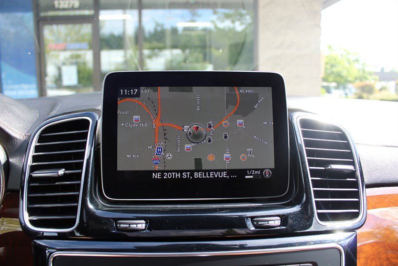 Used 2018 Mercedes-Benz GLS 550 4MATIC image 10