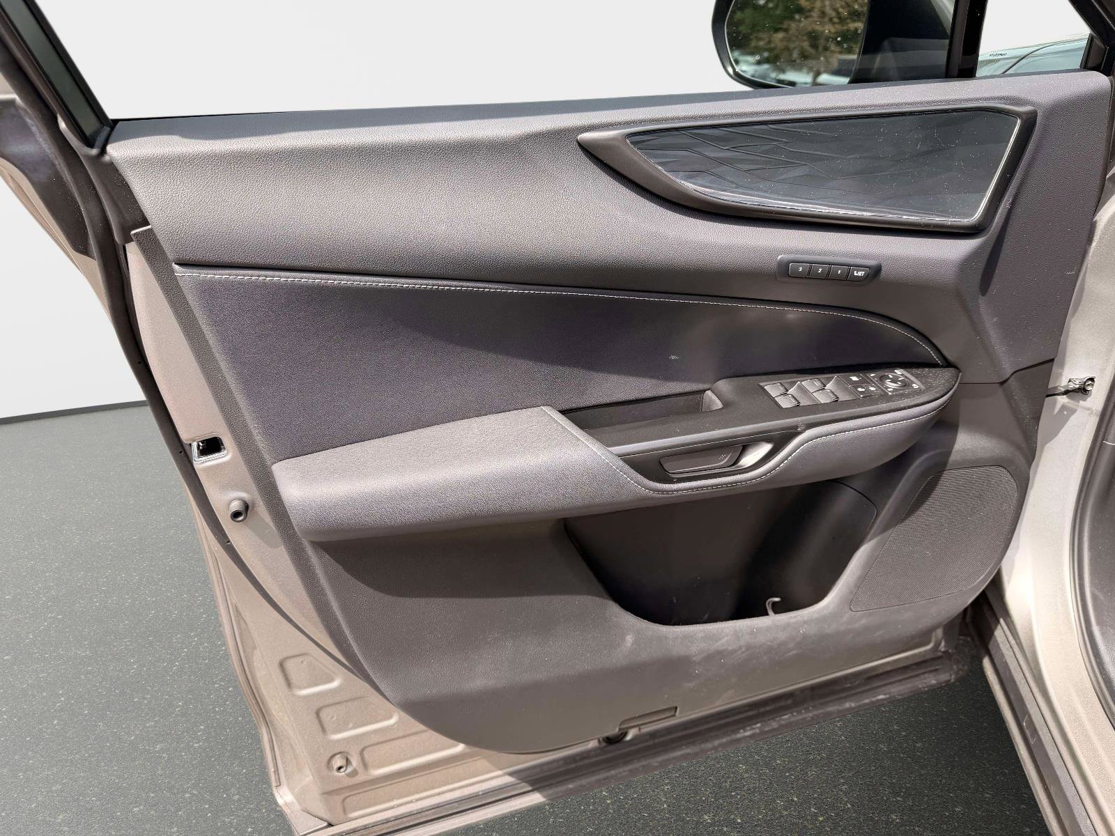 Used 2023 Lexus NX 350 AWD image 17