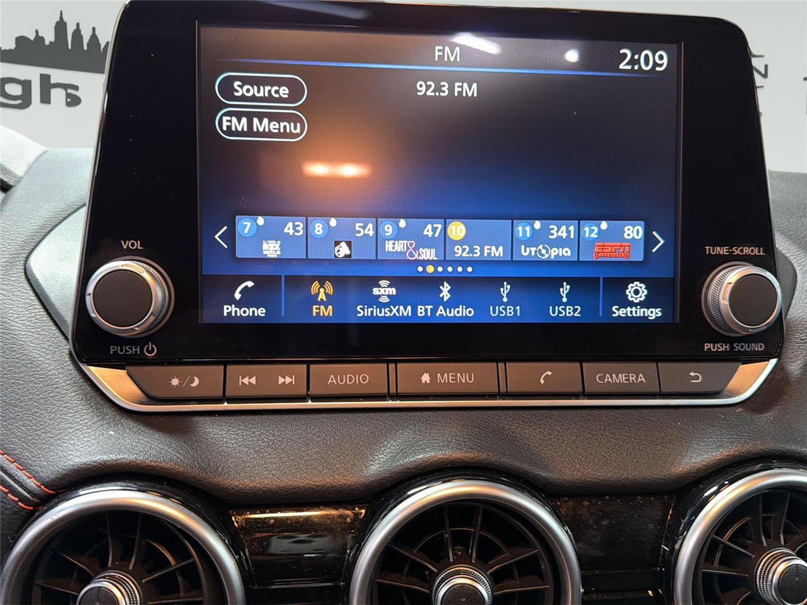 Used 2024 Nissan Sentra SR w/ SR Premium Package image 19