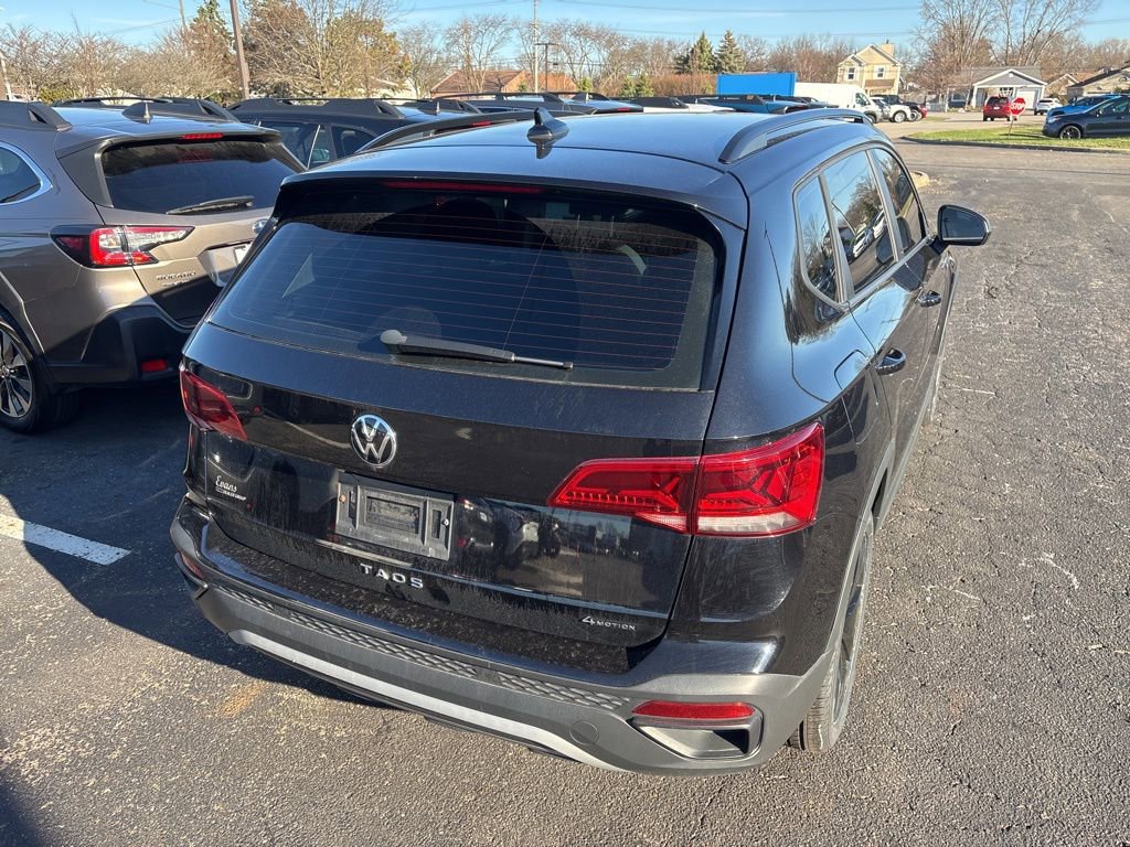 Used 2022 Volkswagen Taos S image 3