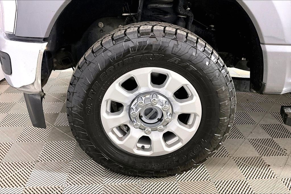 Used 2024 Ford F250 XLT w/ FX4 Off-Road Package image 7