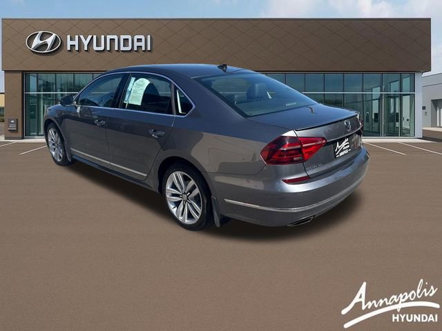 Used 2017 Volkswagen Passat 3.6 SEL Premium image 3