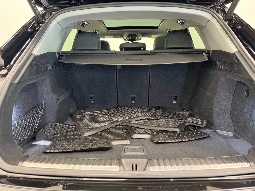 Used 2025 Audi Q5 Premium AWD/4WD image 5