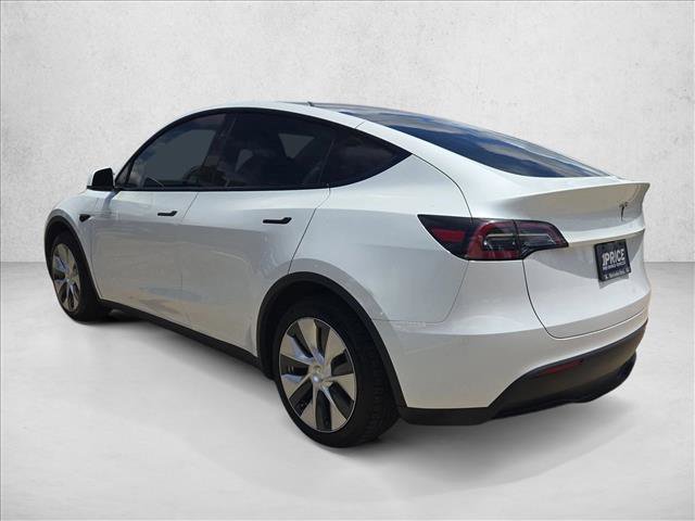 Used 2024 Tesla Model Y 2WD image 8