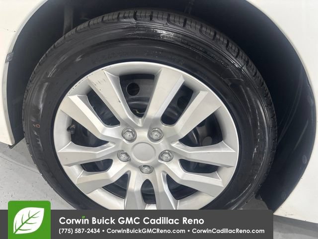 Used 2014 Toyota Corolla LE FWD image 36