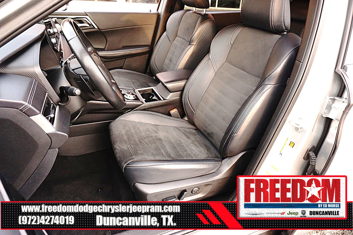 Used 2024 Mitsubishi Outlander SE image 13