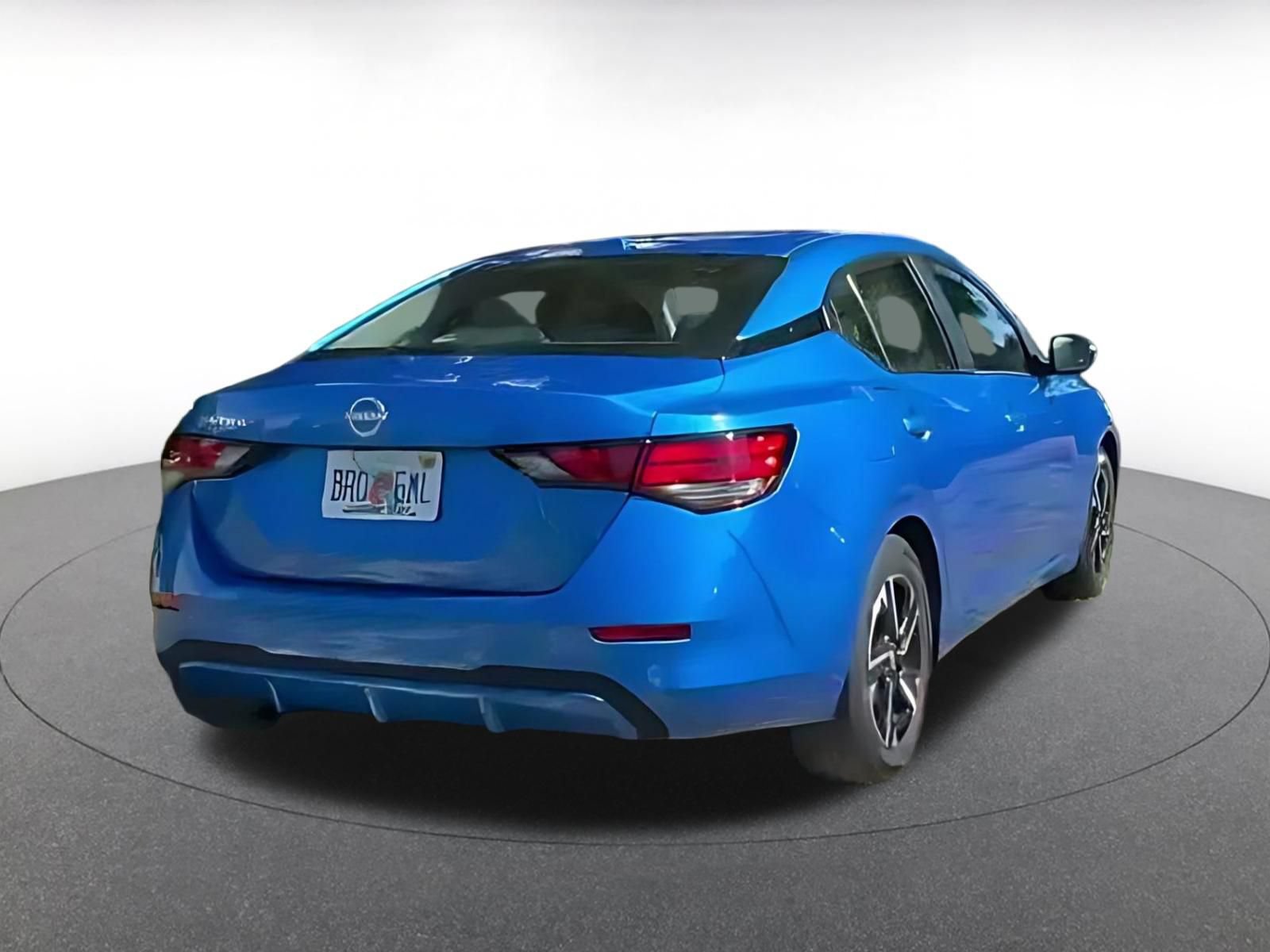 Used 2025 Nissan Sentra SV FWD image 15