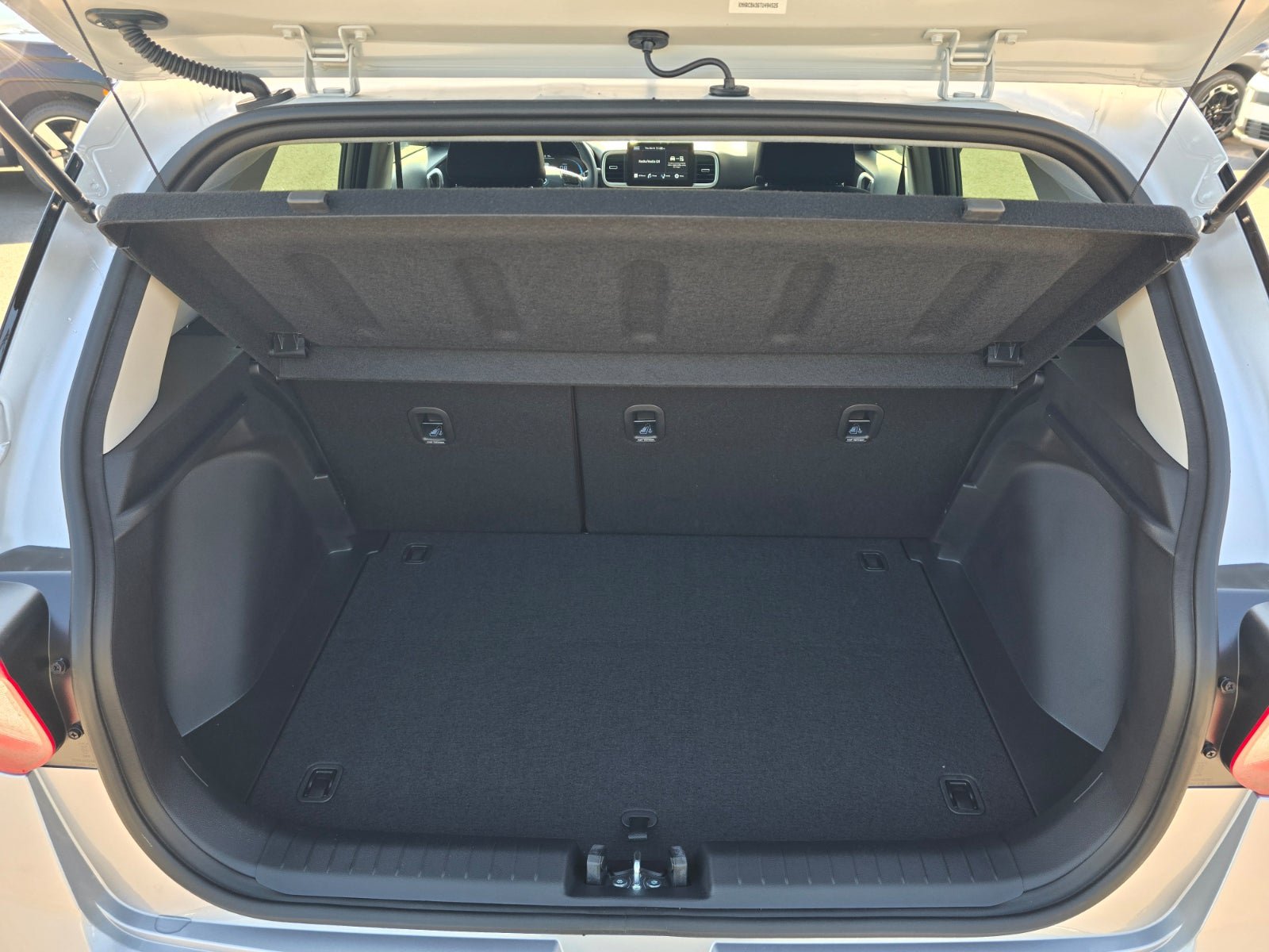 New 2026 Hyundai Venue SEL FWD image 25