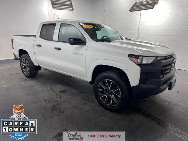 Used 2024 Chevrolet Colorado W/T w/ WT Convenience Package II image 3