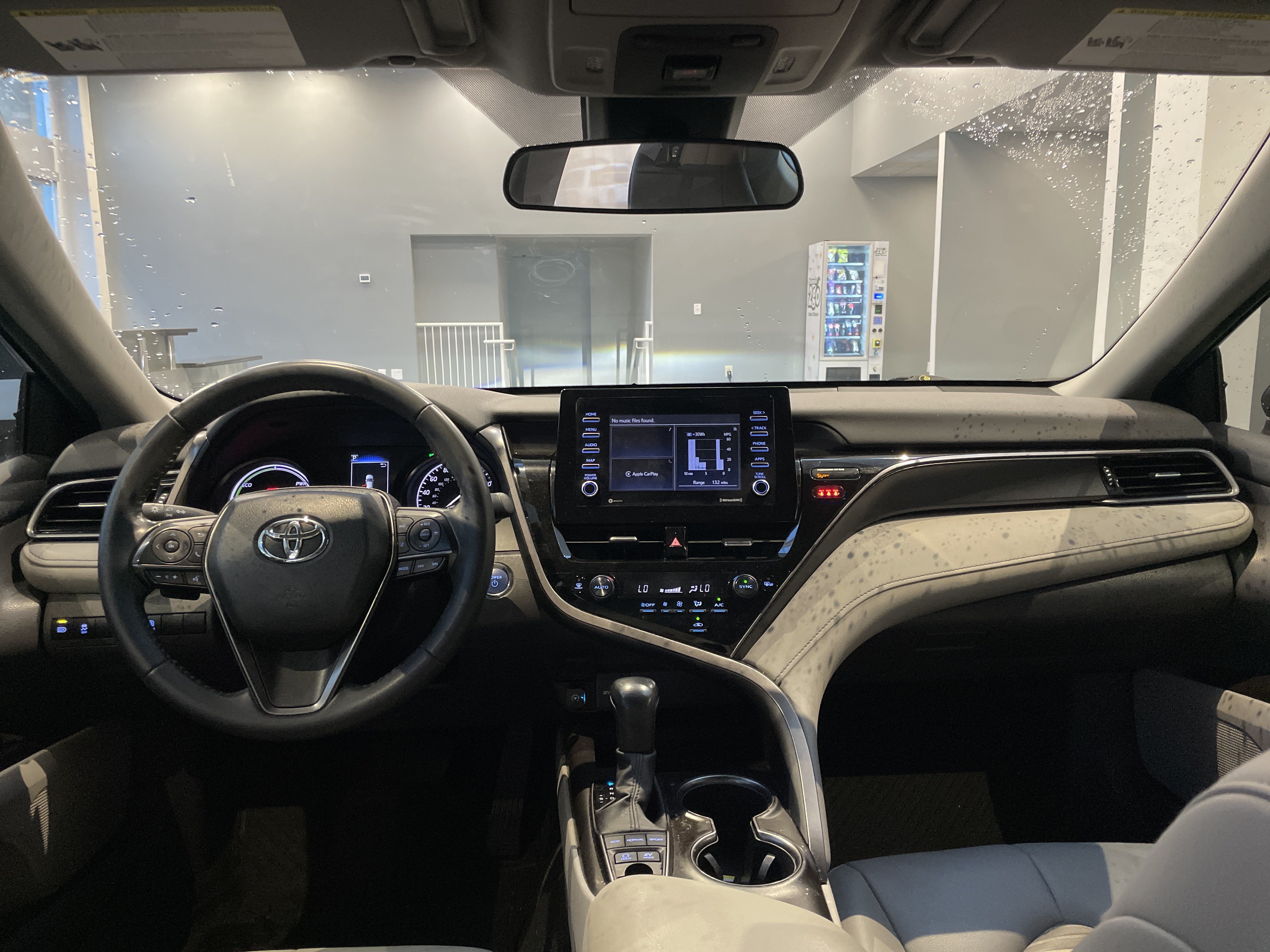 Used 2024 Toyota Camry SE FWD image 29