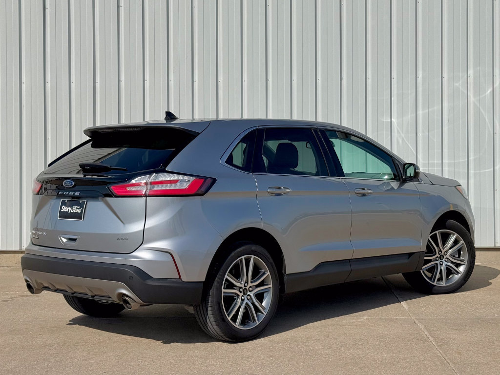 Used 2024 Ford Edge Titanium AWD/4WD image 6