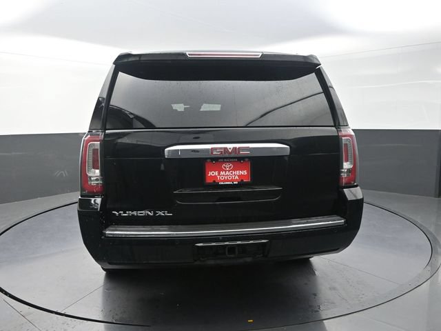 Used 2019 GMC Yukon XL Denali w/ Denali Ultimate Package AWD/4WD image 7