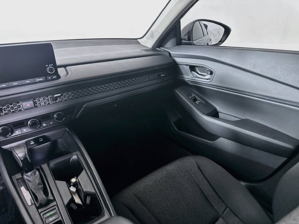 Used 2025 Honda Accord SE image 30