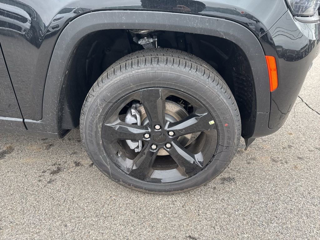 New 2026 Jeep Grand Cherokee Limited image 9