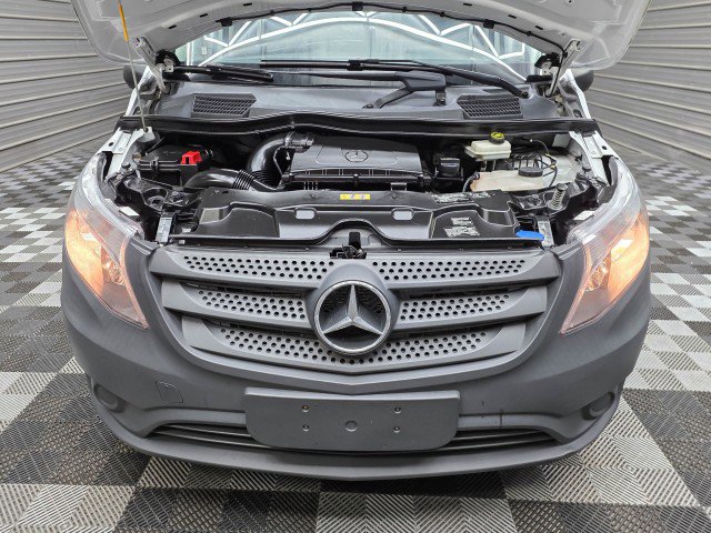Used 2021 Mercedes-Benz Metris image 28