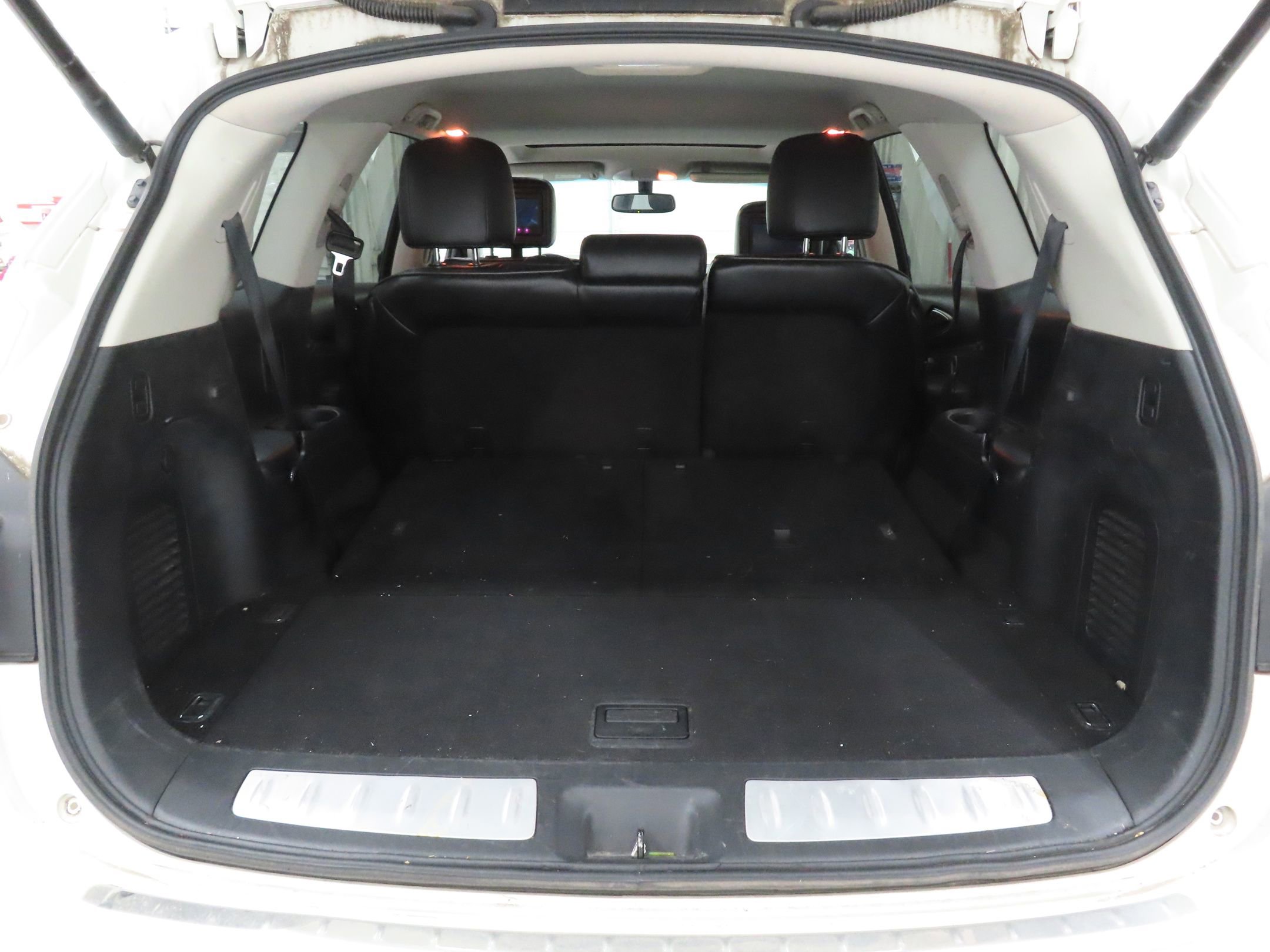 Used 2013 INFINITI JX35 FWD w/ Premium Pkg image 23