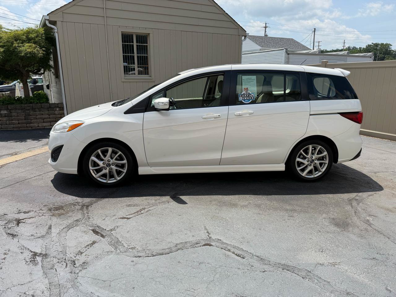 Used 2014 MAZDA MAZDA5 Grand Touring FWD image 11