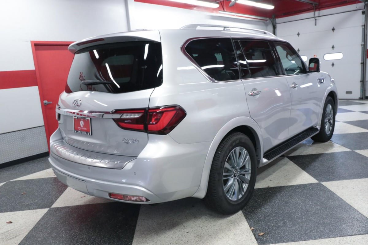 Used 2023 INFINITI QX80 Luxe w/ Cargo Package RWD image 7