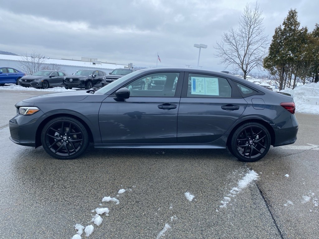 Used 2025 Honda Civic Sport image 6