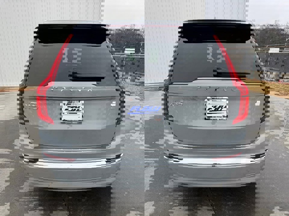 Certified 2024 Volvo XC90 T8 Plus w/ Protection Package Premier image 14